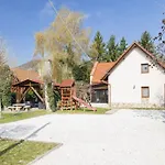 Petka By Interhome