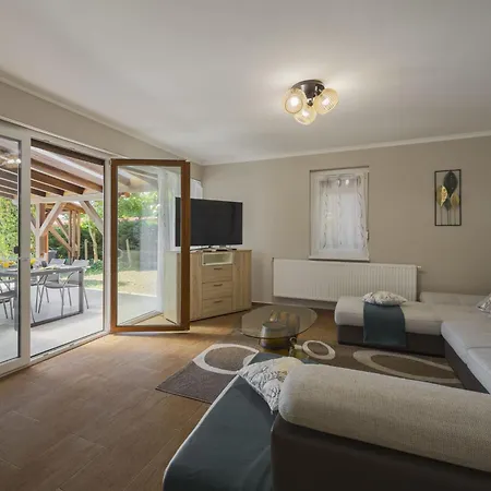 Petka By Interhome
